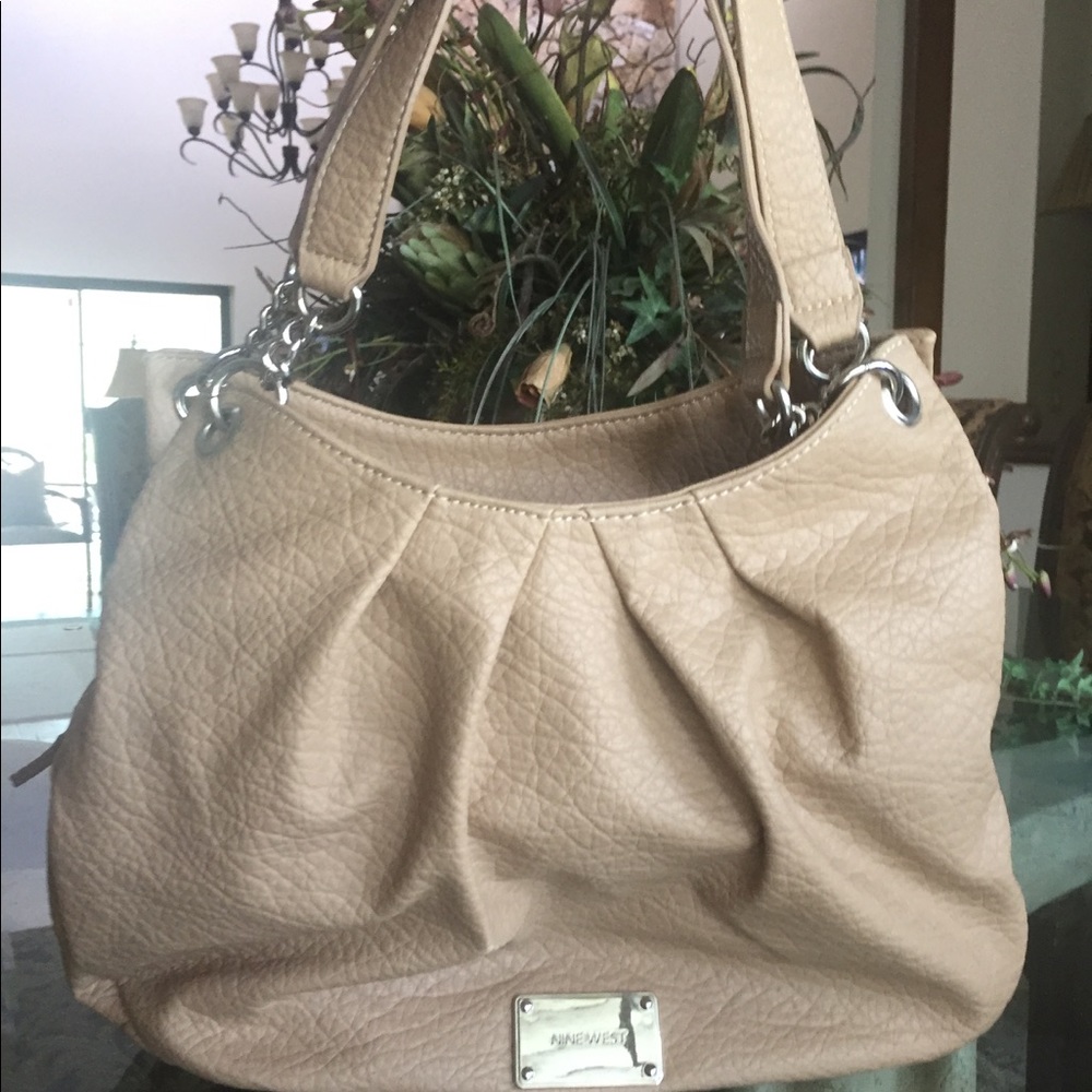 Nine West tan hobo